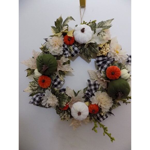 NEW Fall Wreath With Velvet Fabric Pumpkins Buffalo Plaid Bows - Picture 3 of 5